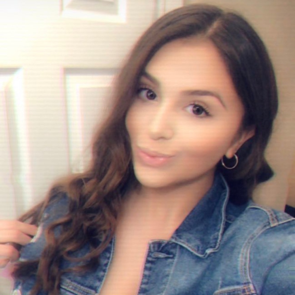 Meet your Posher, Lyssa